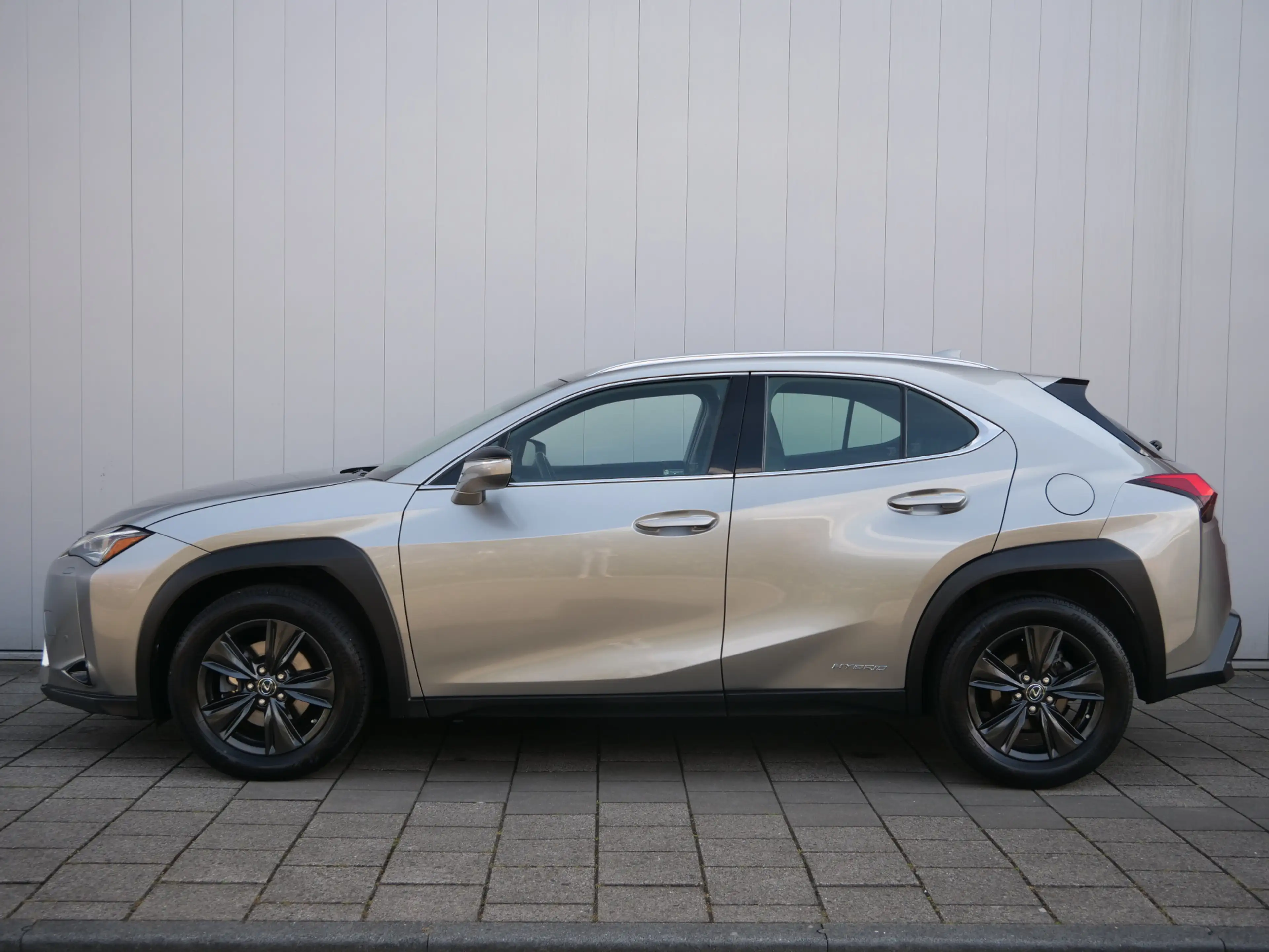 Lexus UX 250h Business Line 262Pk Winterpakket / Camera / Carpla — photo 5