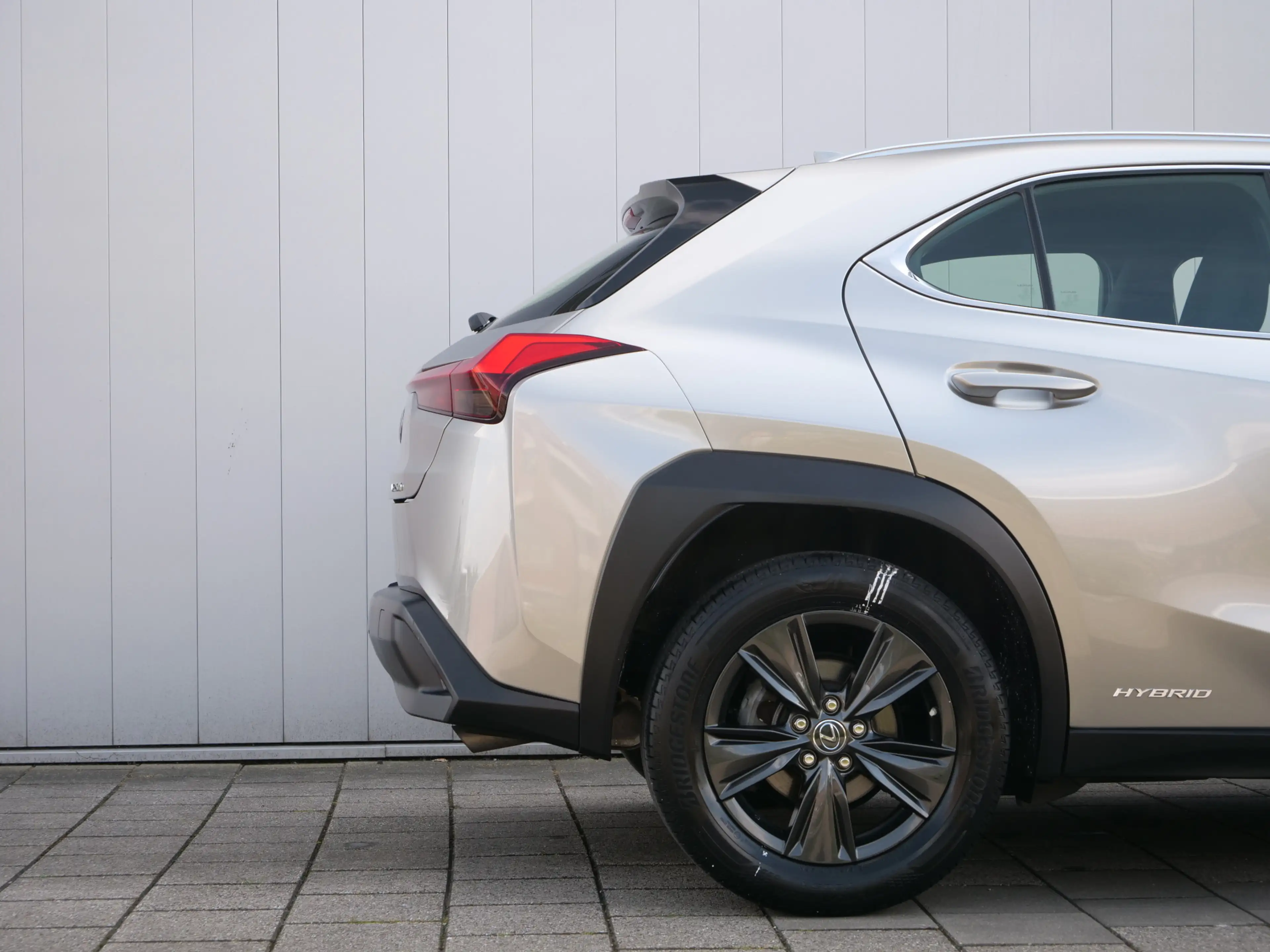 Lexus UX 250h Business Line 262Pk Winterpakket / Camera / Carpla — photo 34