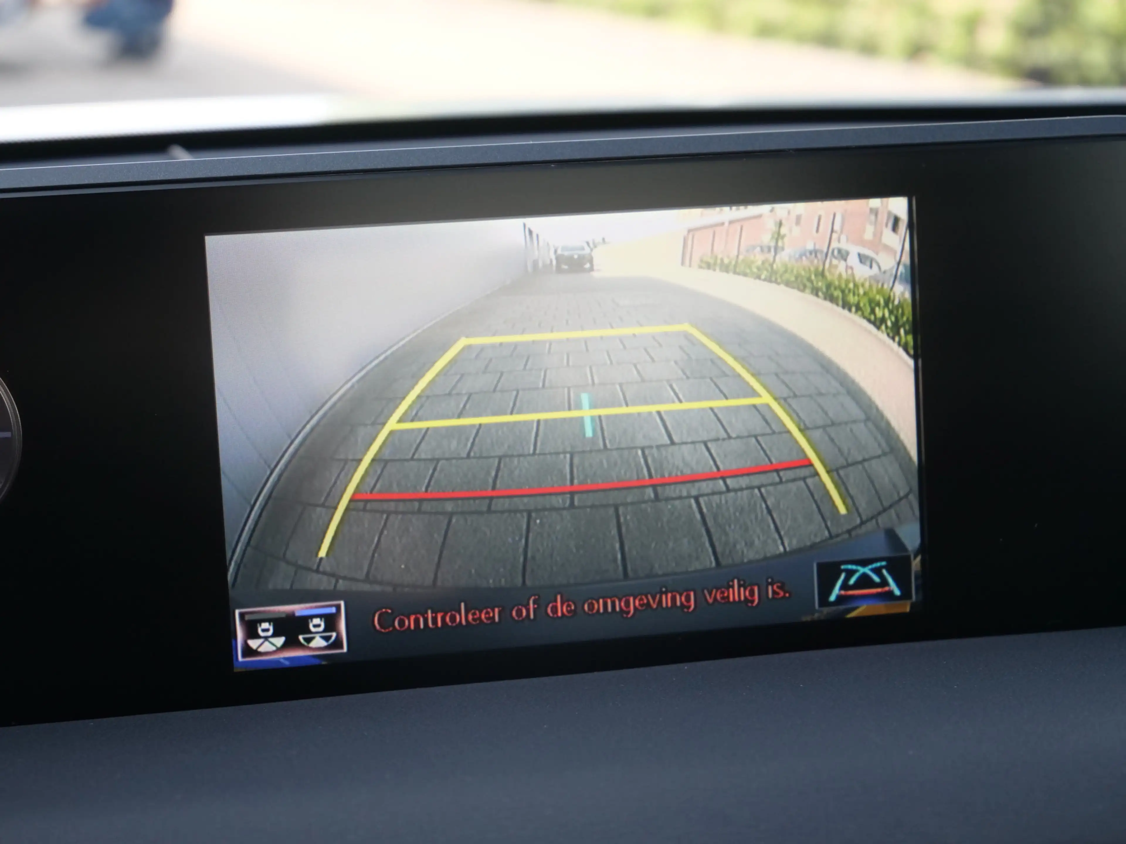 Lexus UX 250h Business Line 262Pk Winterpakket / Camera / Carpla — photo 4