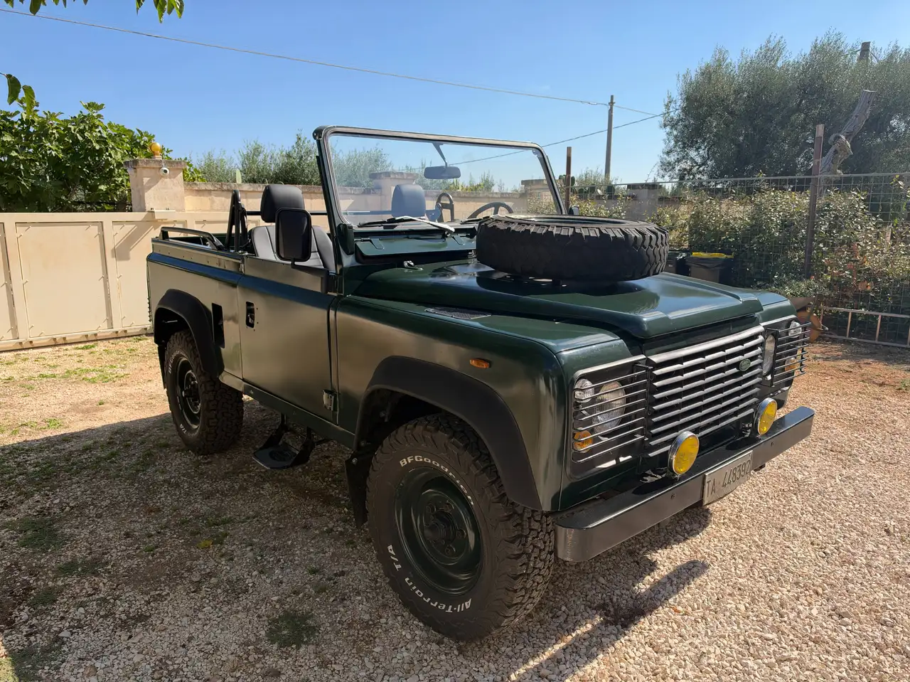 Land Rover Defender 90 2.5 td Hard Top - Autocarro 3 posti, foto 2