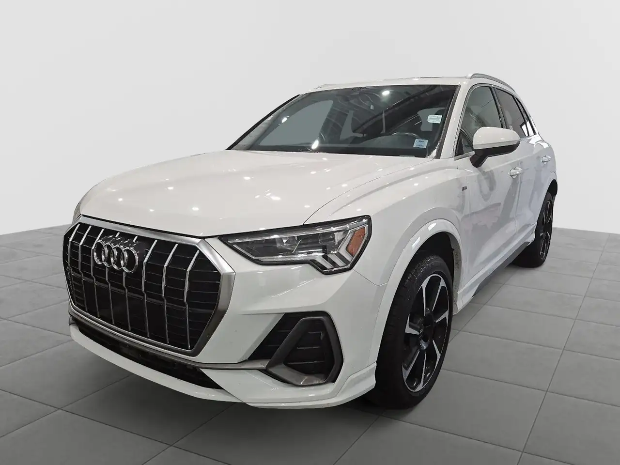 Audi Q3 снимка Audi Q3