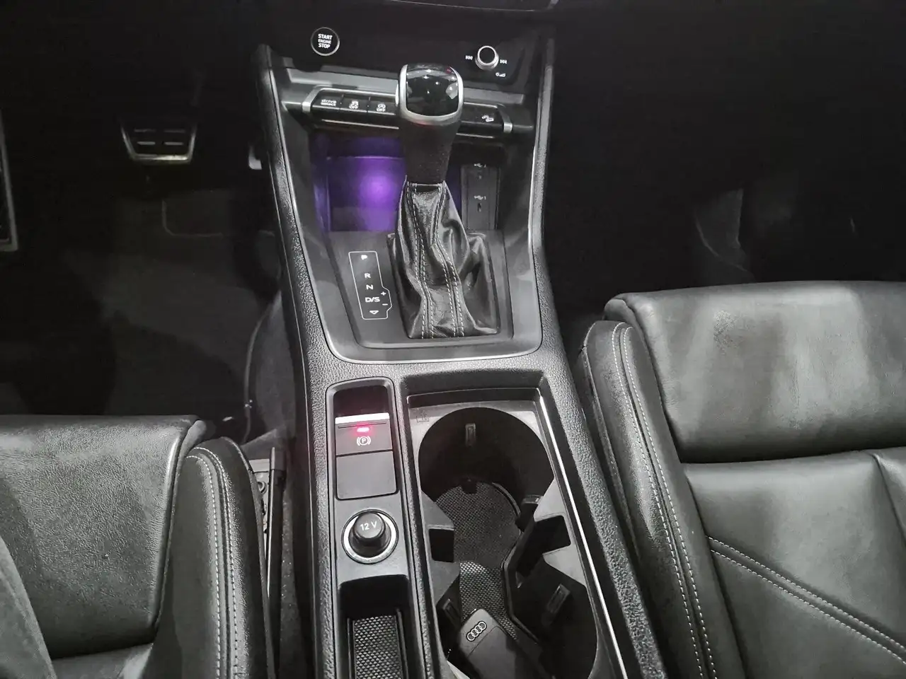Audi Q3 снимка Audi Q3