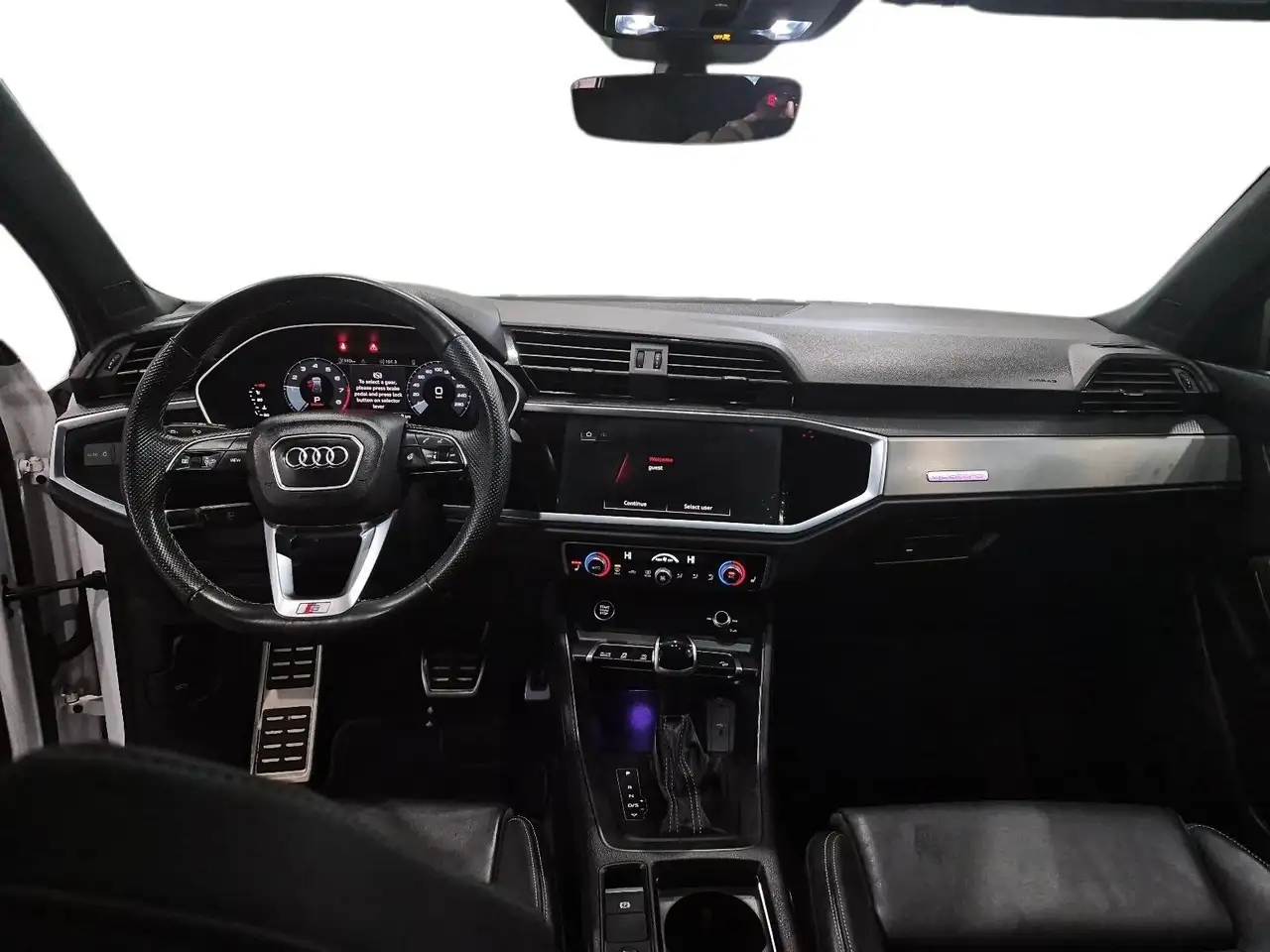 Audi Q3 снимка Audi Q3