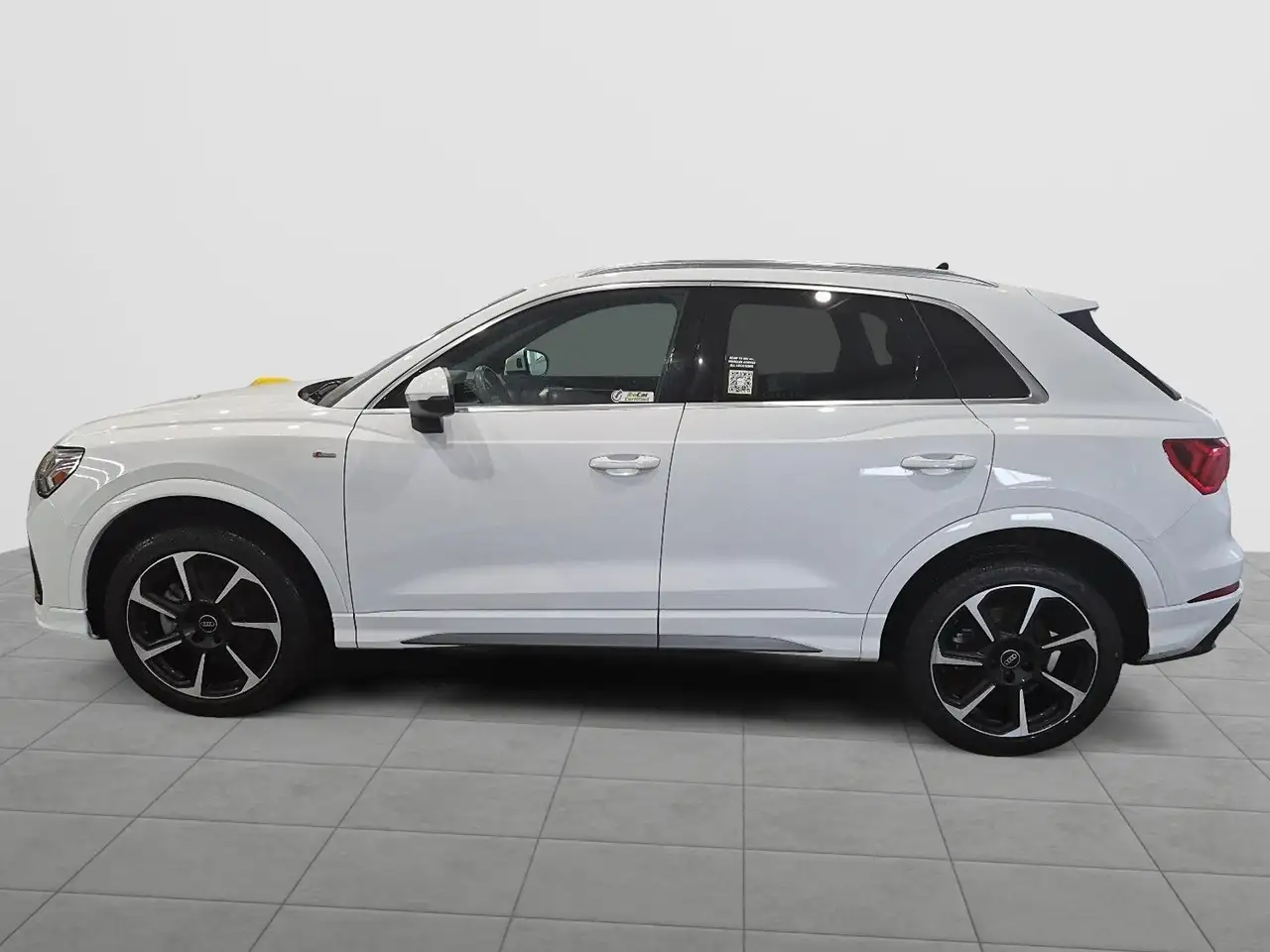 Audi Q3 снимка Audi Q3