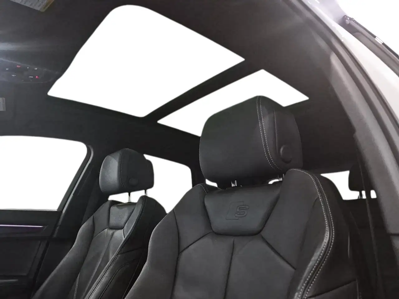 Audi Q3 снимка Audi Q3