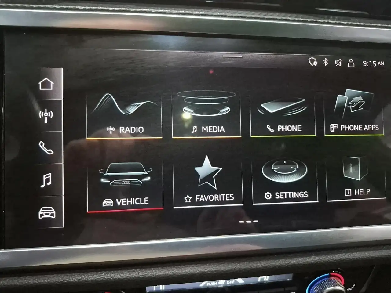 Audi Q3 снимка Audi Q3