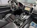 Porsche Cayenne Turbo S Schwarz - thumbnail 8