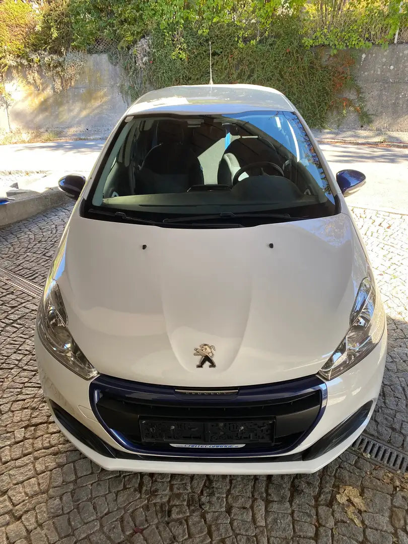 Peugeot 208 208 Like 1,2 PureTech 68 Like Weiß - 1