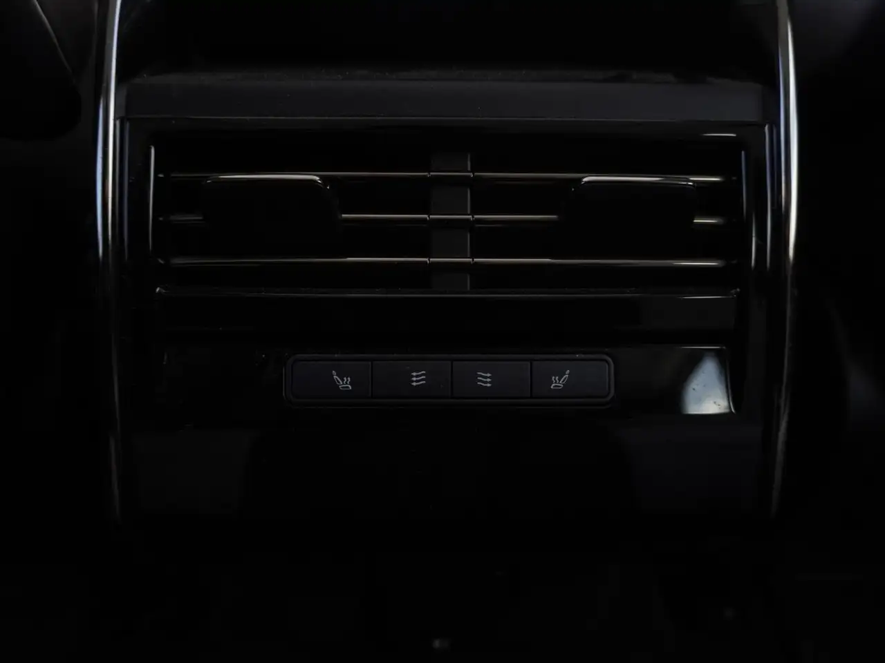 Land Rover Range Rover Sport снимка Land Rover Range Rover Sport