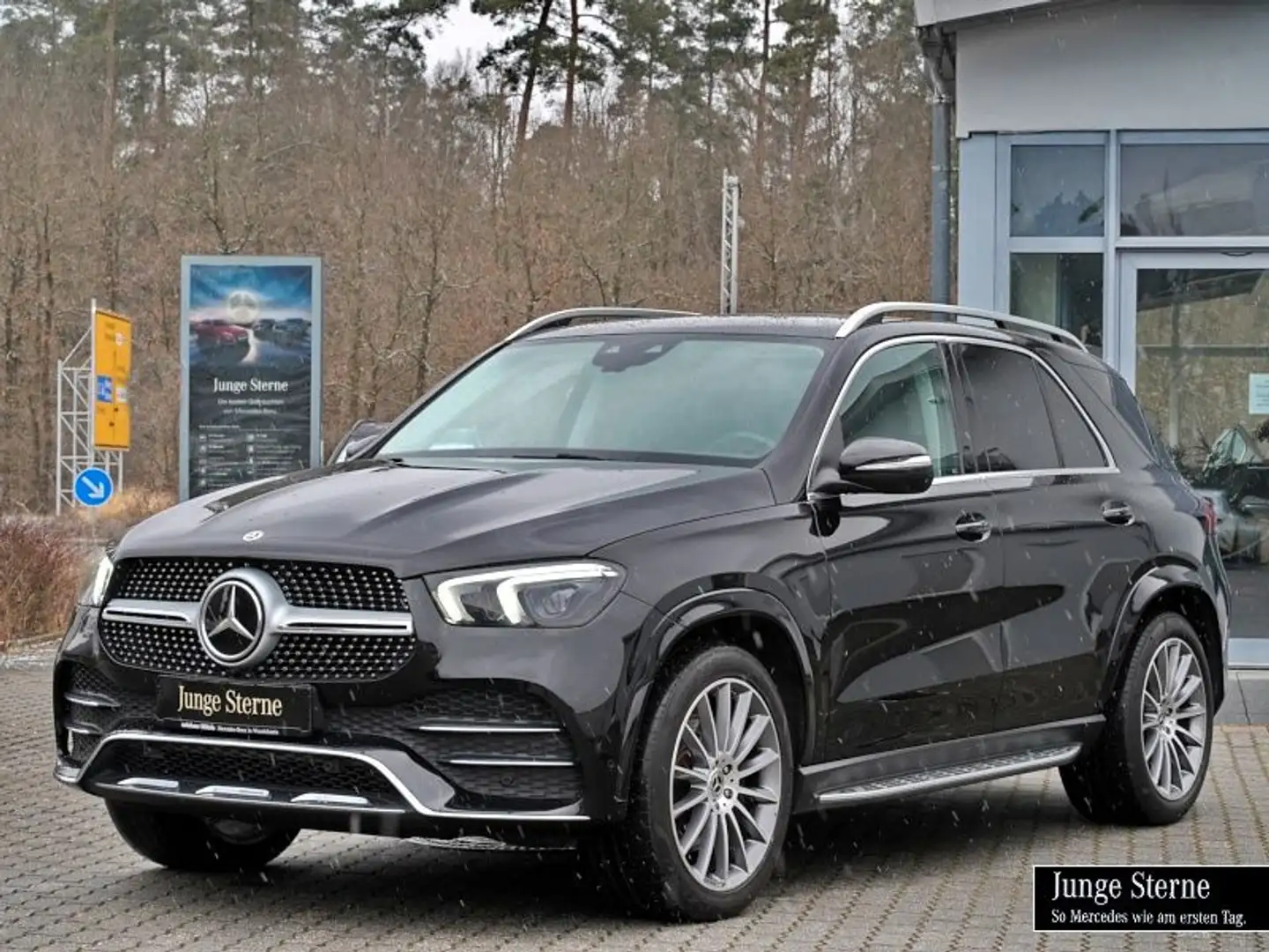 Mercedes-Benz GLE 450 4M AMG PANO+BURMESTER+21''+AHK+360°+DIST Negru - 2