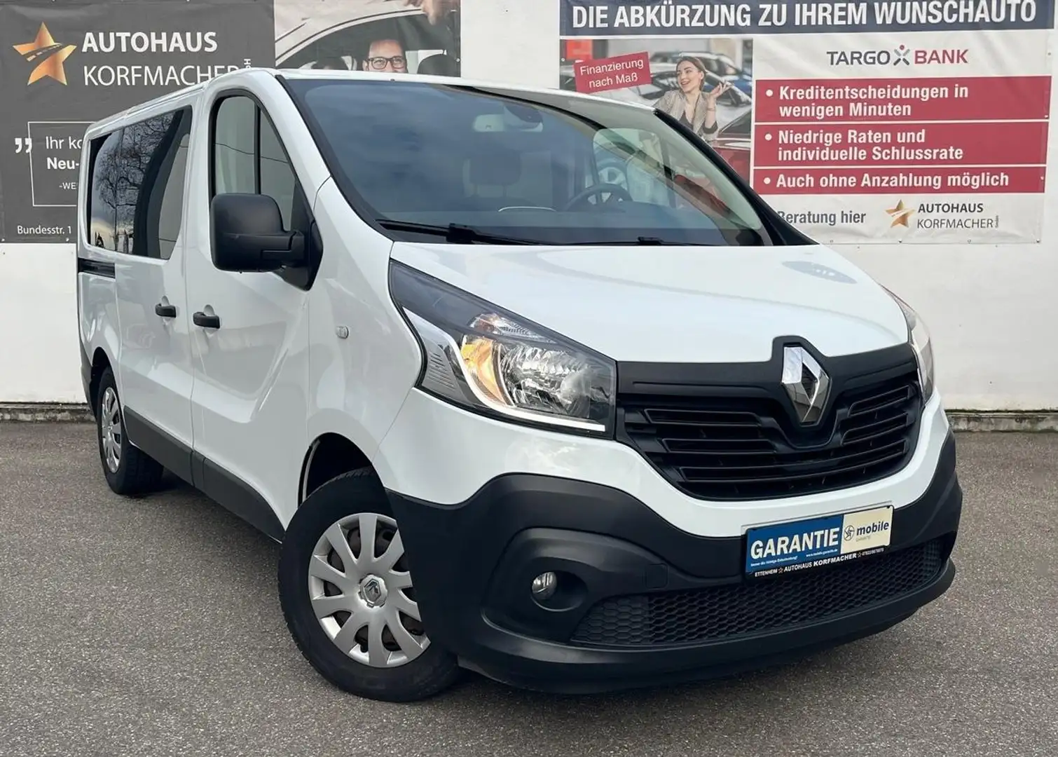 Renault Trafic 1,6 dCi 125 2,9t Expression NAVI R-CAMERA 9-SITZER - 2