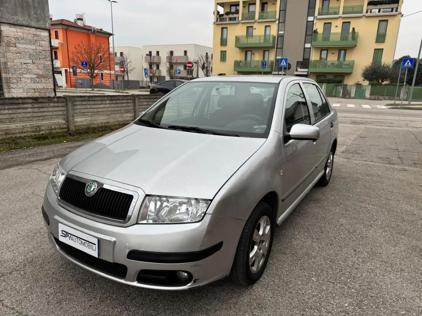 Skoda Fabia 1.9 TDI cat NEOPATENTATI Grigio - 2