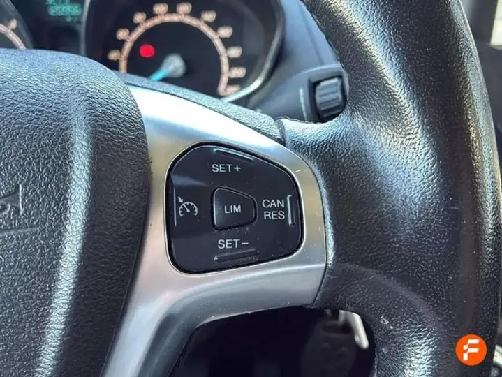 Ford Transit Courier 2020, foto 19