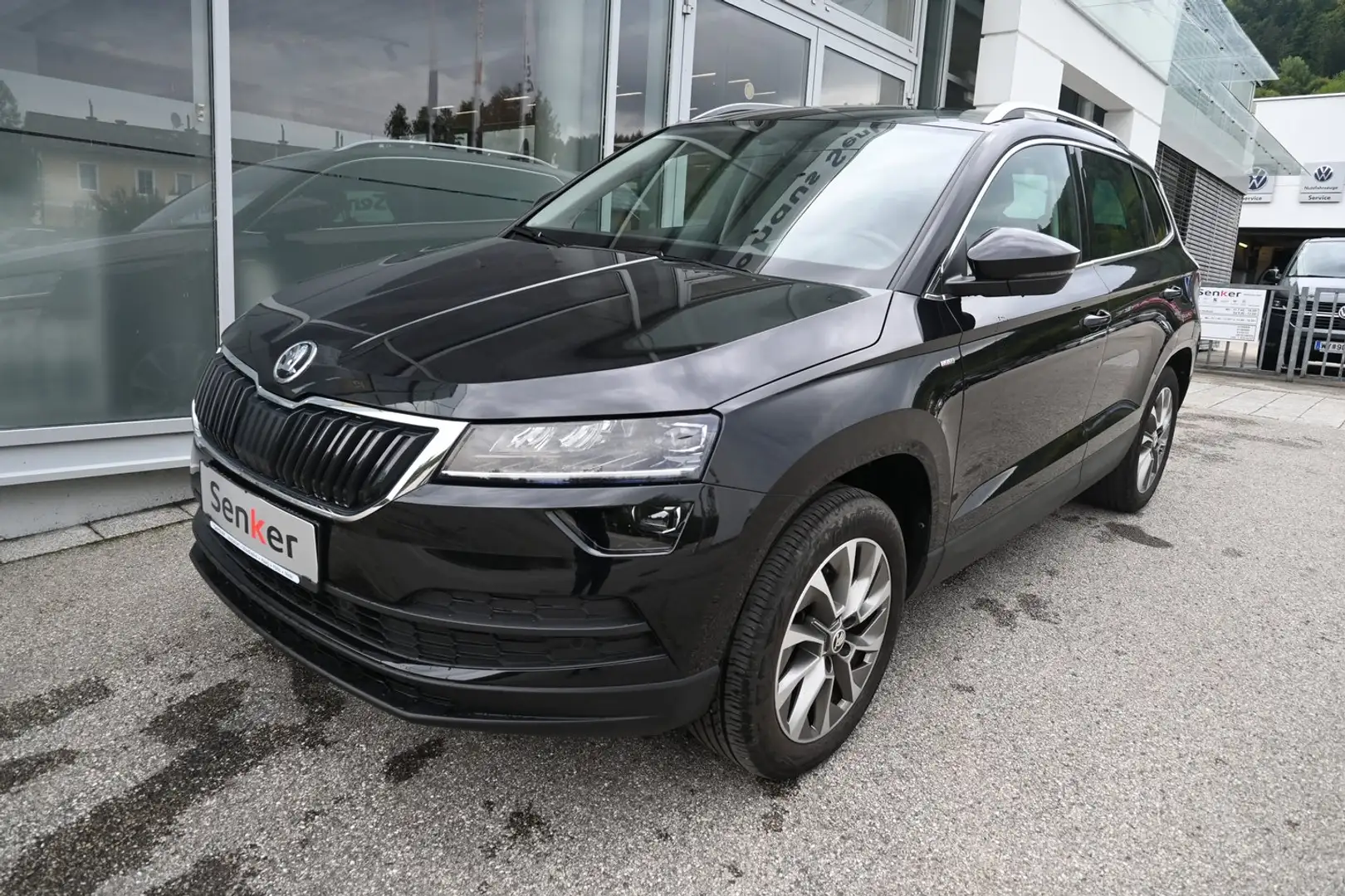 Skoda Karoq Ambition TSI Schwarz - 2