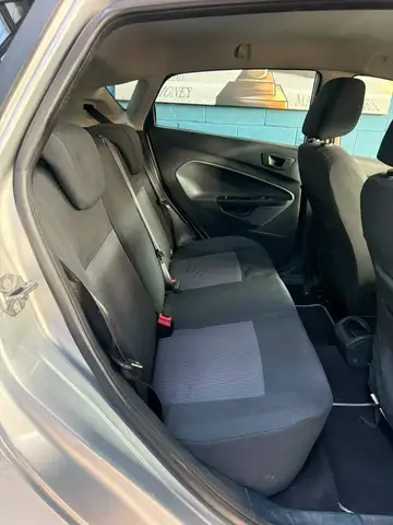 Ford Fiesta view 10