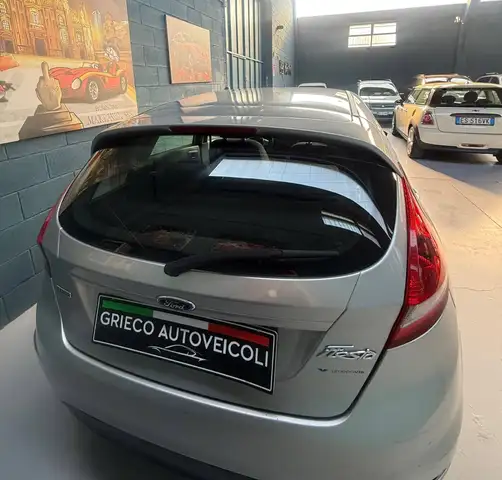 Ford Fiesta view 5