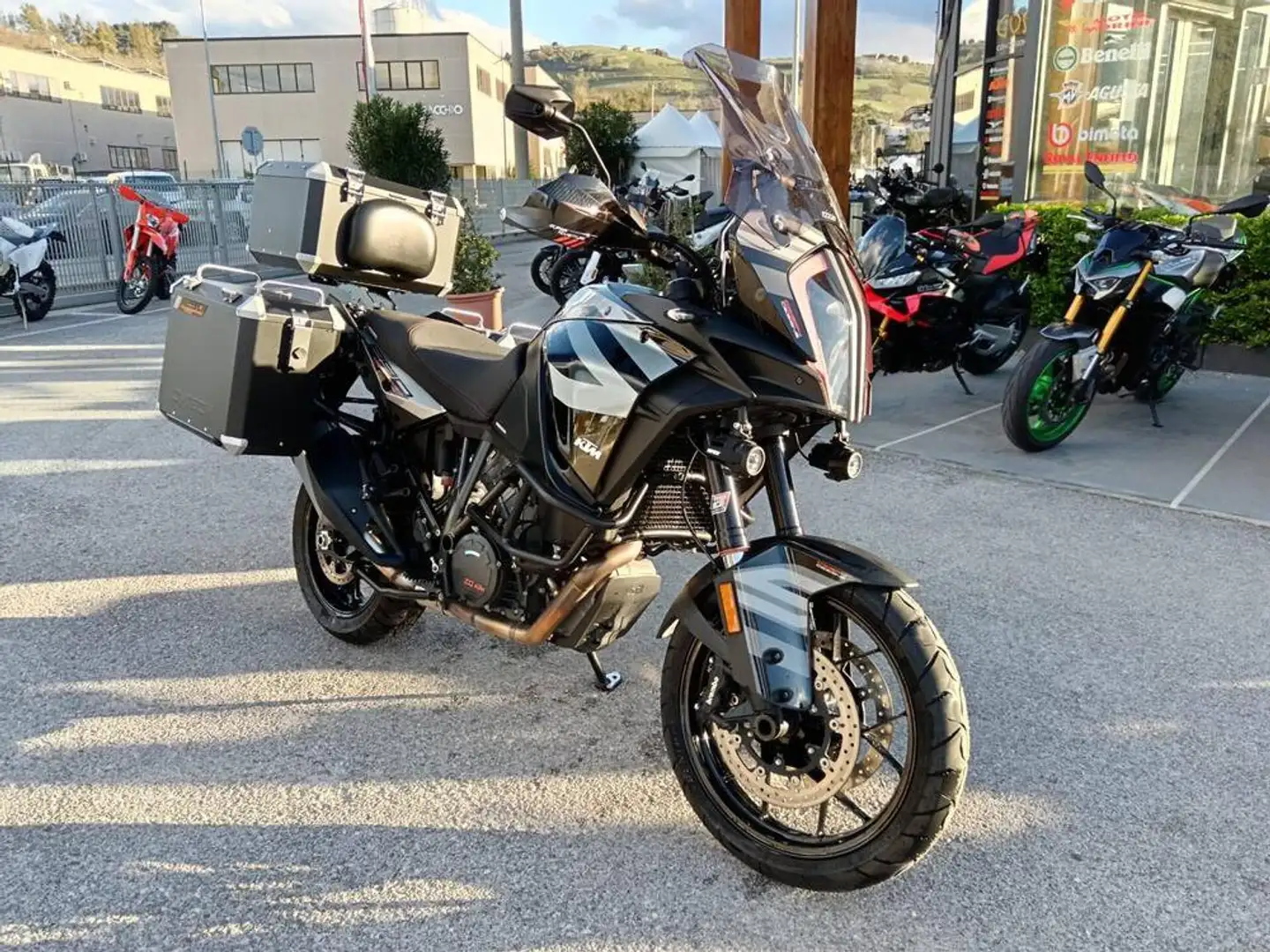 KTM 1290 Super Adventure - 2