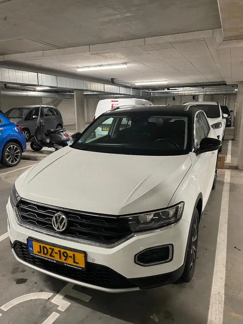 Volkswagen T-Roc 1.5 TSI Sport Wit - 1