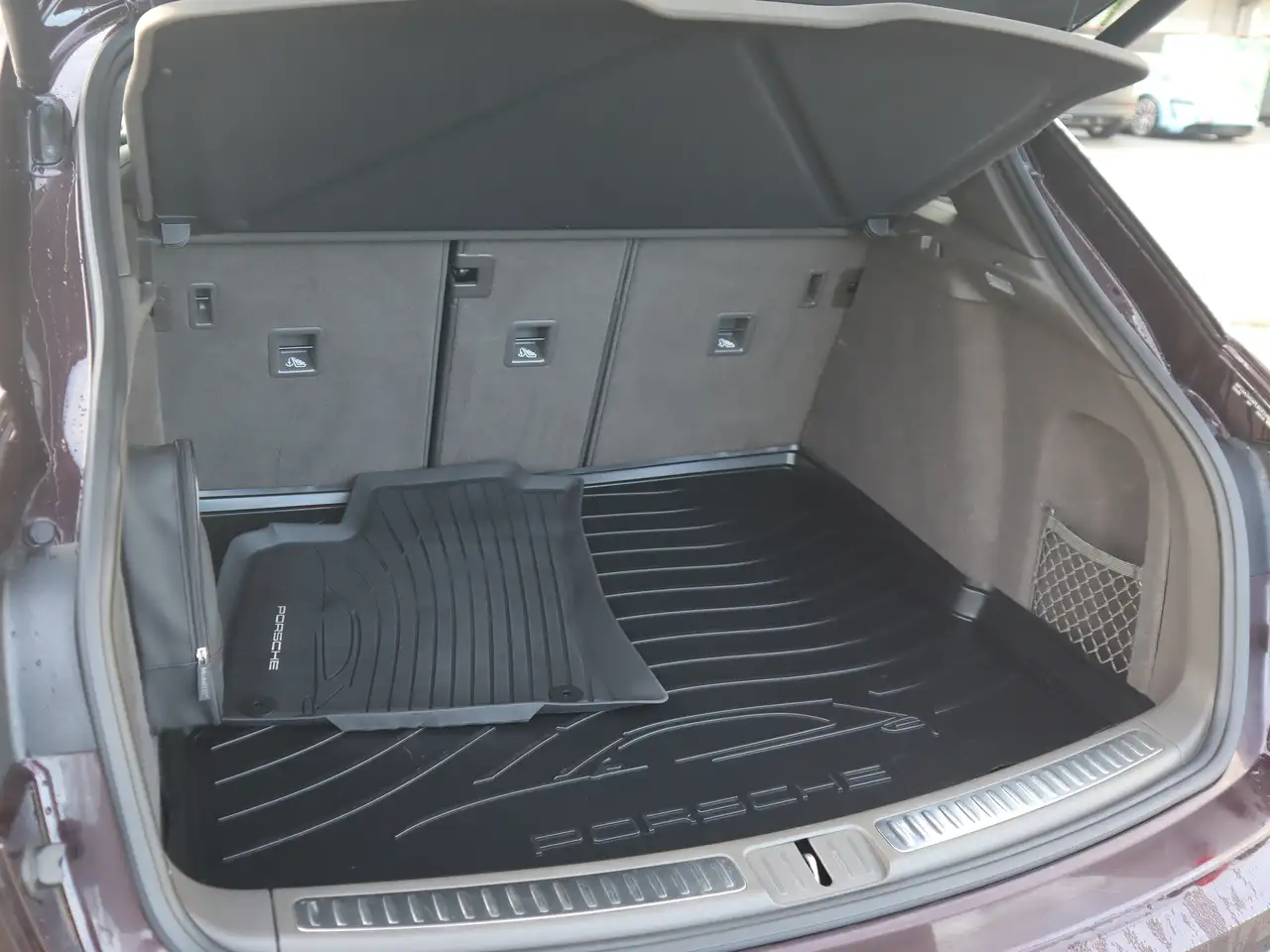 Porsche Macan снимка Porsche Macan