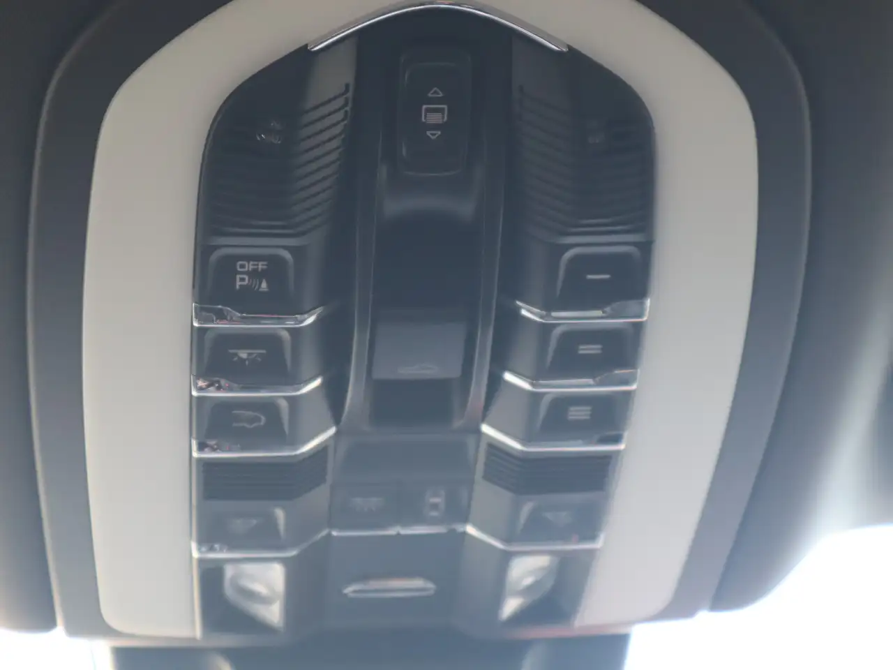 Porsche Macan снимка Porsche Macan
