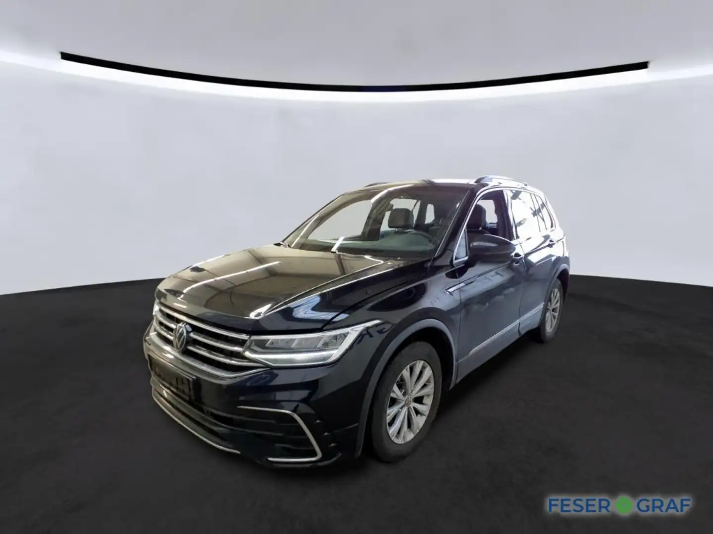 Volkswagen Tiguan R-Line 2.0 TDI DSG Navi RFK ACC SHZ Schwarz - 2