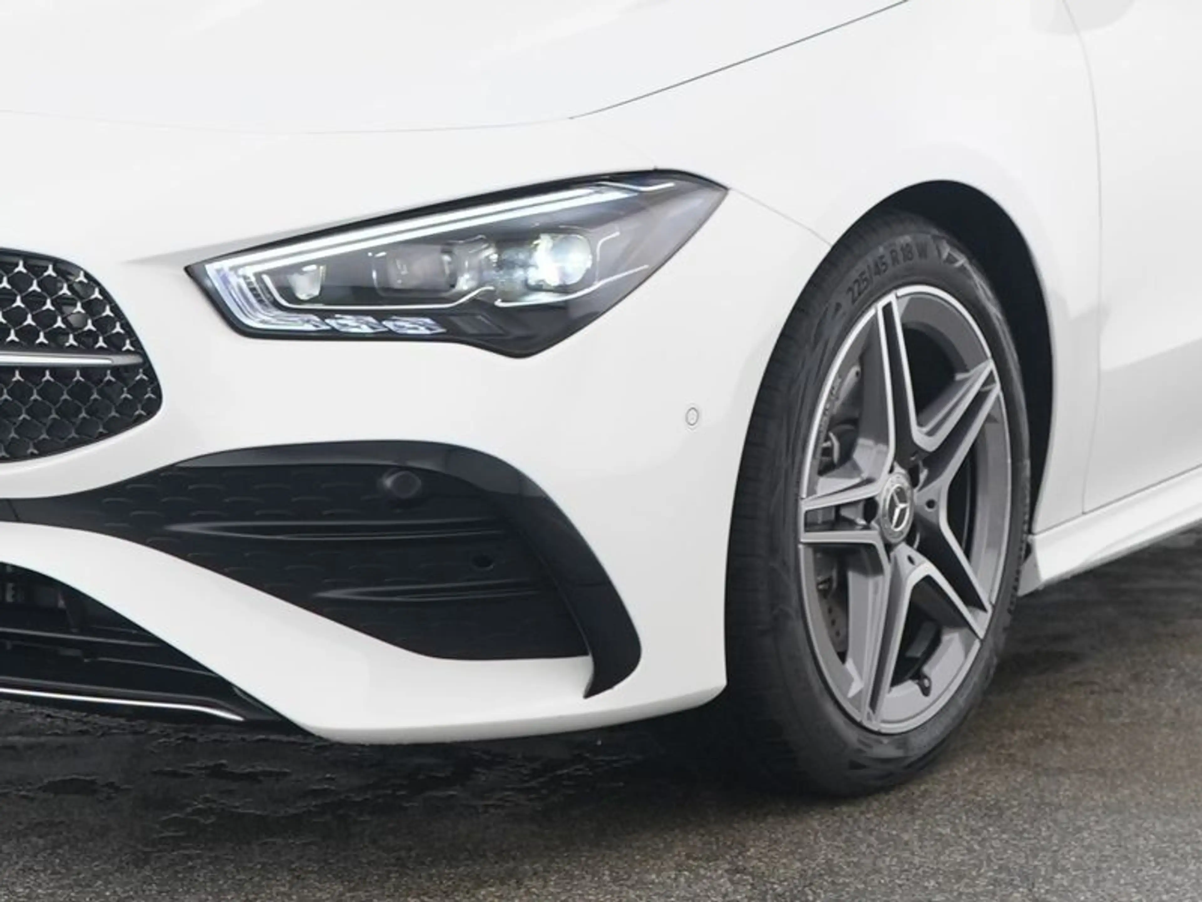 Mercedes-Benz CLA 200 AMG Plus*HUD*Pano*360°*MultiBeam*Memory* — photo 2