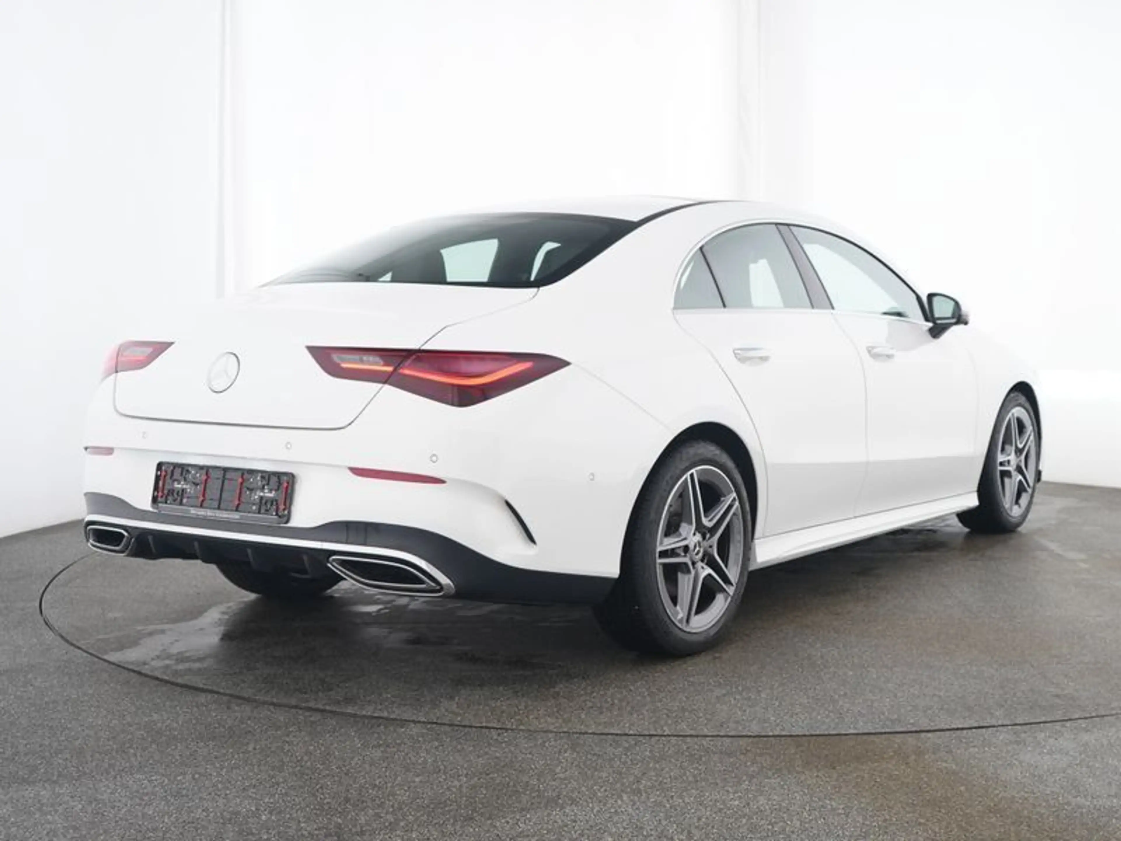 Mercedes-Benz CLA 200 AMG Plus*HUD*Pano*360°*MultiBeam*Memory* — photo 3