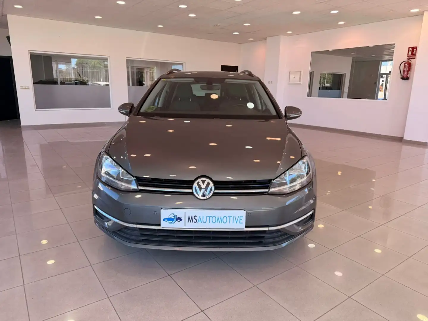 Volkswagen Golf Variant 1.6TDI Business Edition DSG7 Gris - 1