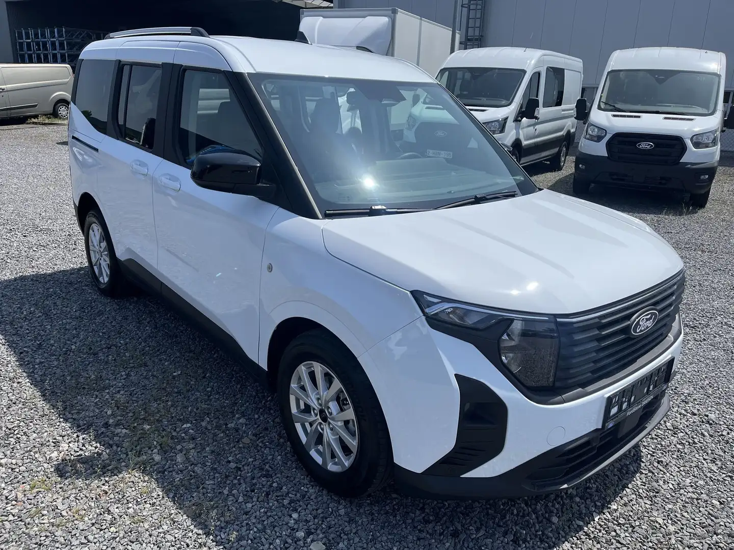 Ford Tourneo Titanium 1.0i 125 pk automaat - 1