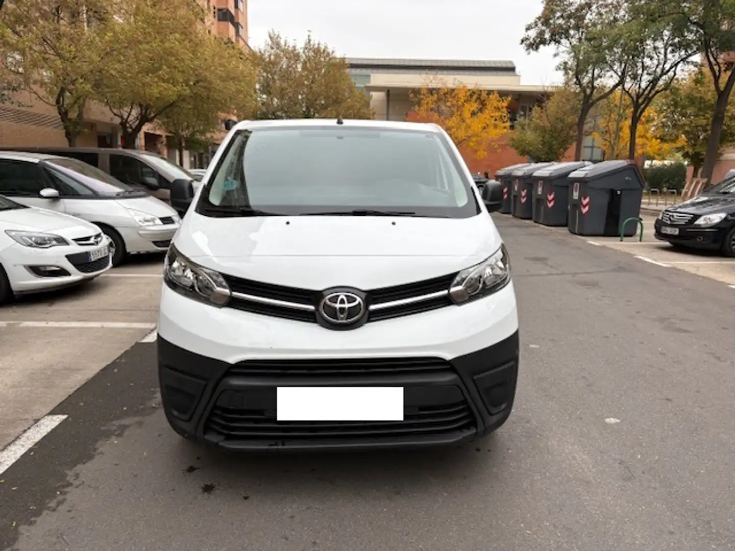 Toyota Proace Van Larga 2.0D Comfort 120 Blanco - 2