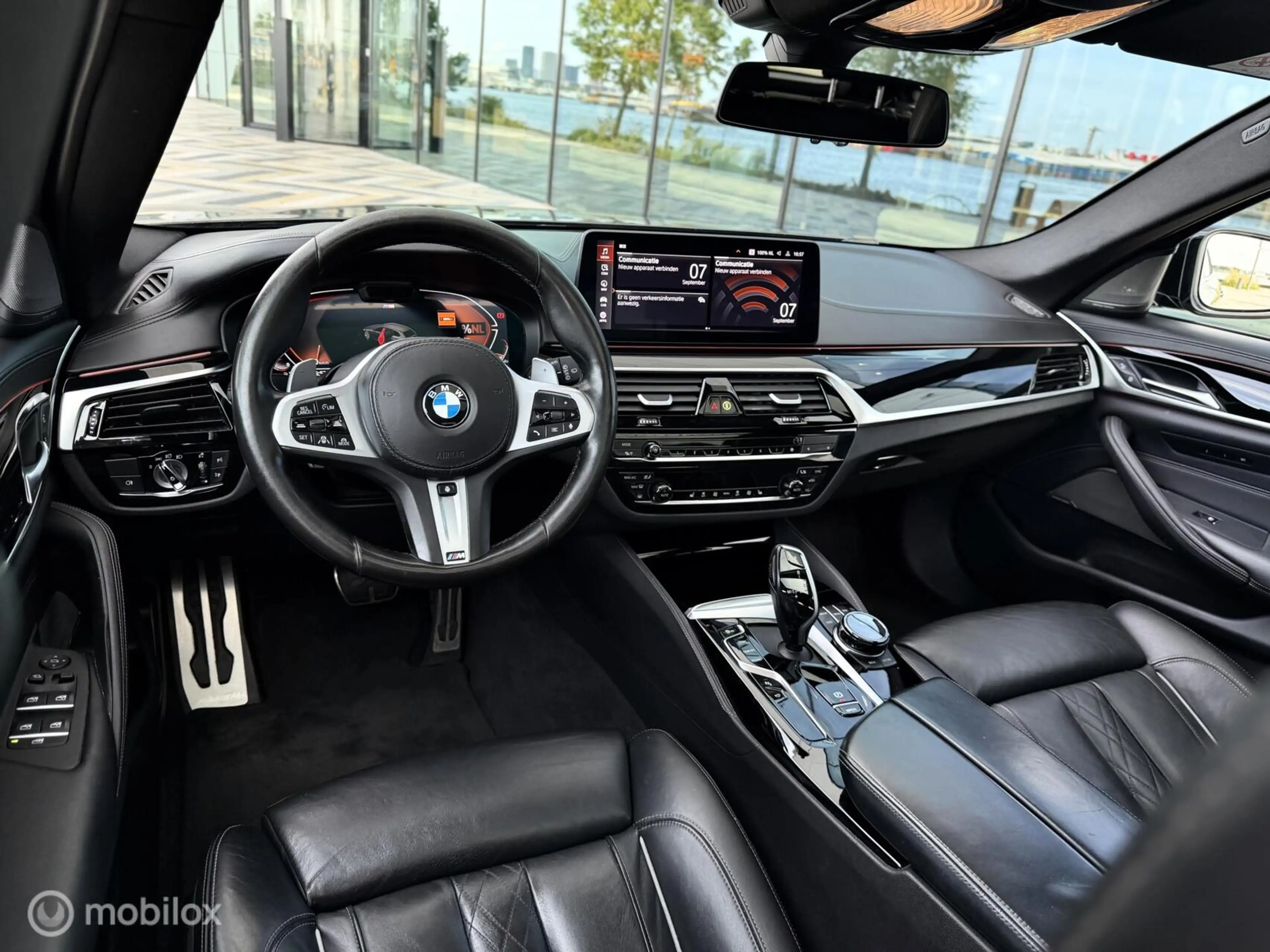 BMW 530 5-serie Touring 530i M Sport FACELIFT |Pano|H&K|HU — photo 16
