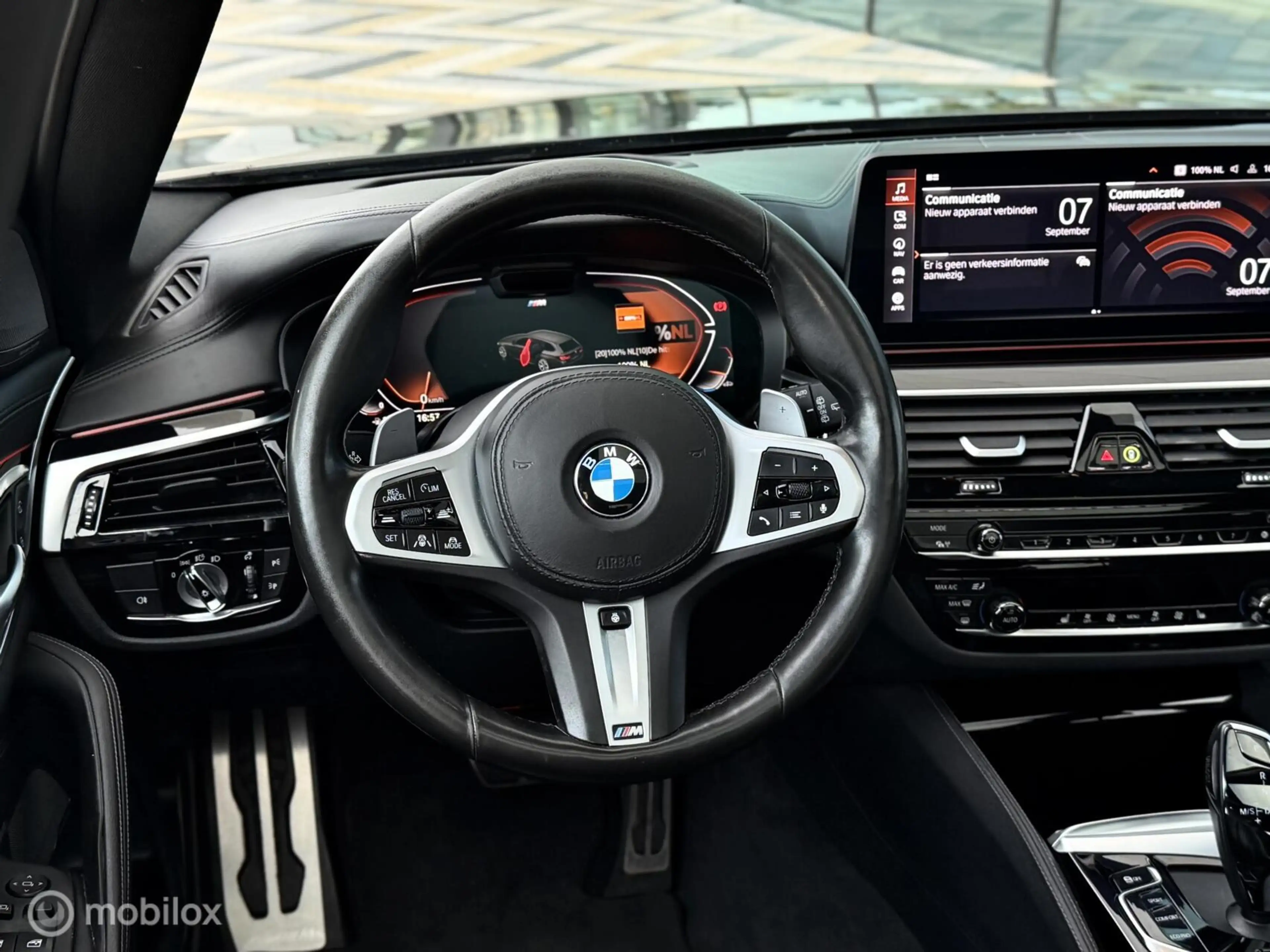 BMW 530 5-serie Touring 530i M Sport FACELIFT |Pano|H&K|HU — photo 24