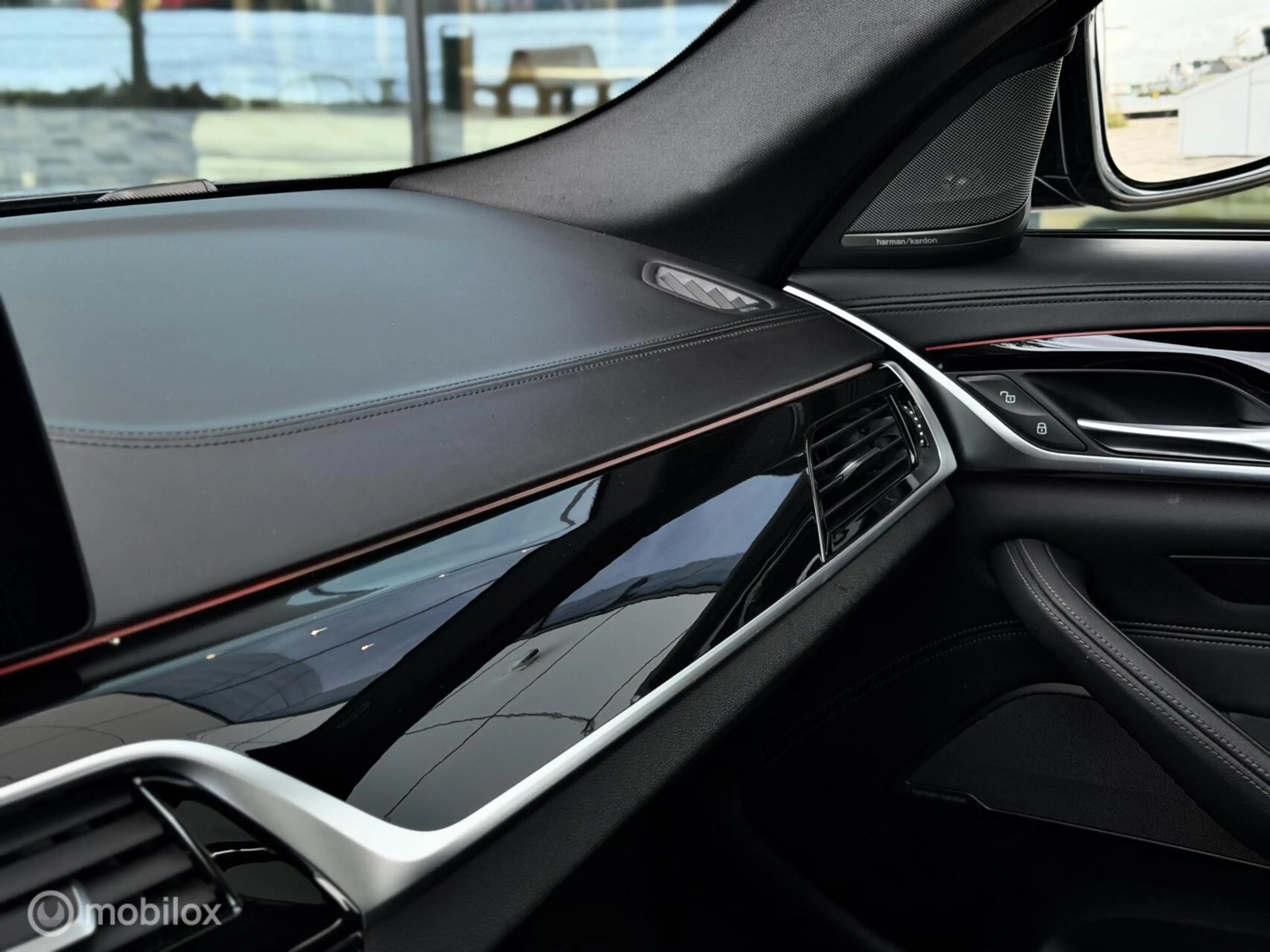 BMW 530 5-serie Touring 530i M Sport FACELIFT |Pano|H&K|HU — photo 35