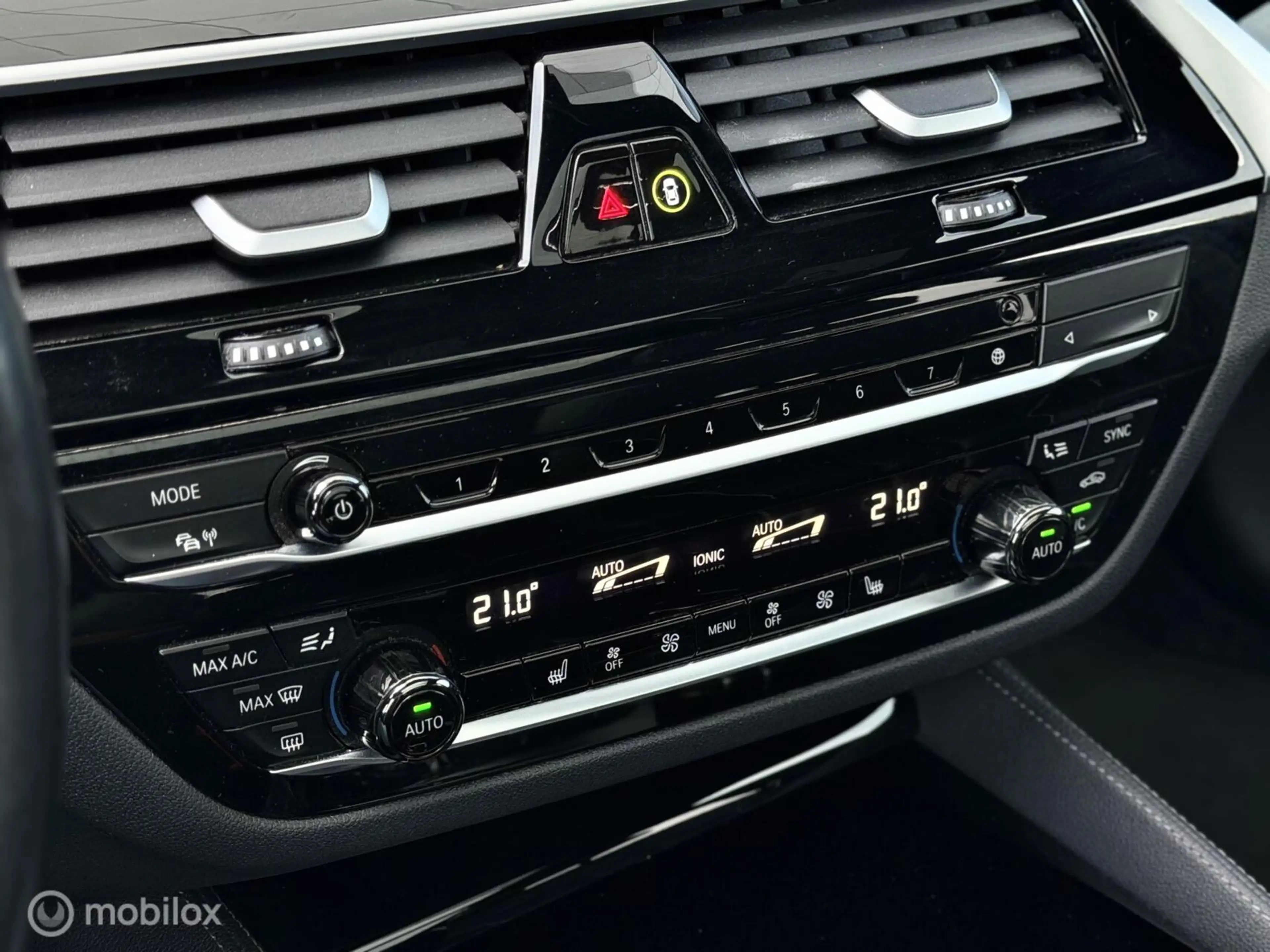 BMW 530 5-serie Touring 530i M Sport FACELIFT |Pano|H&K|HU — photo 32