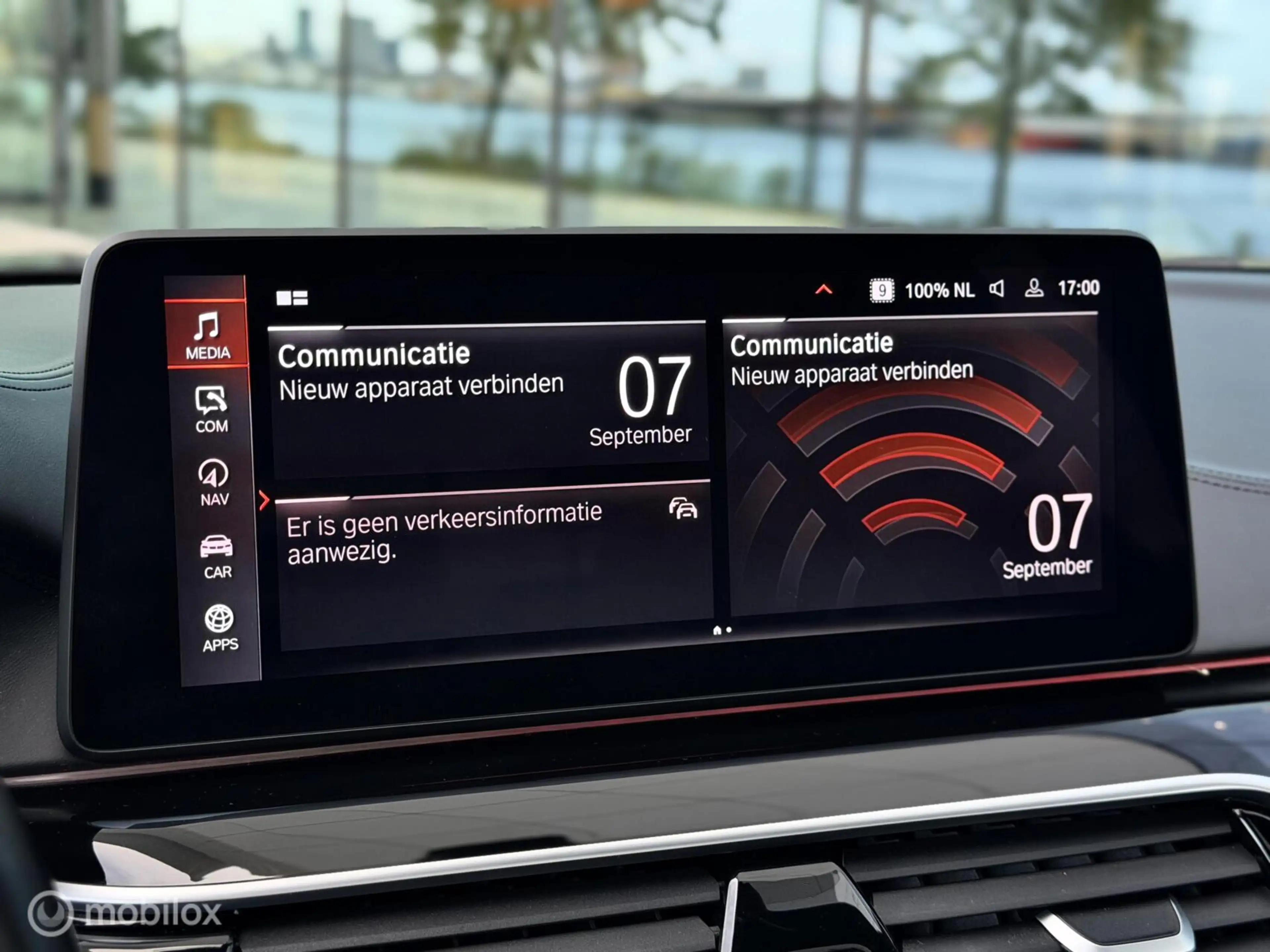 BMW 530 5-serie Touring 530i M Sport FACELIFT |Pano|H&K|HU — photo 31