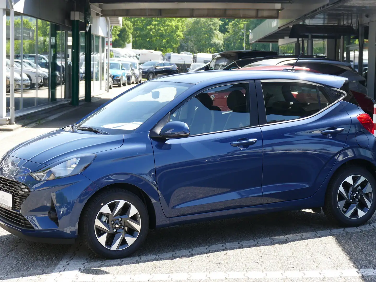 Hyundai i10 1.2 AMT Trend*KOMFORTPAKET* Blau - 1