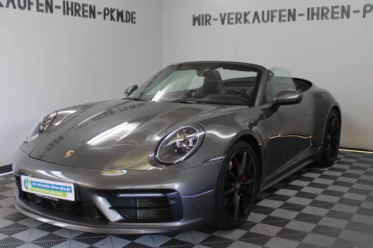 Porsche 992