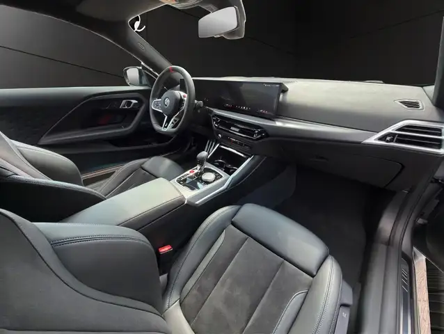 BMW M2 view 12