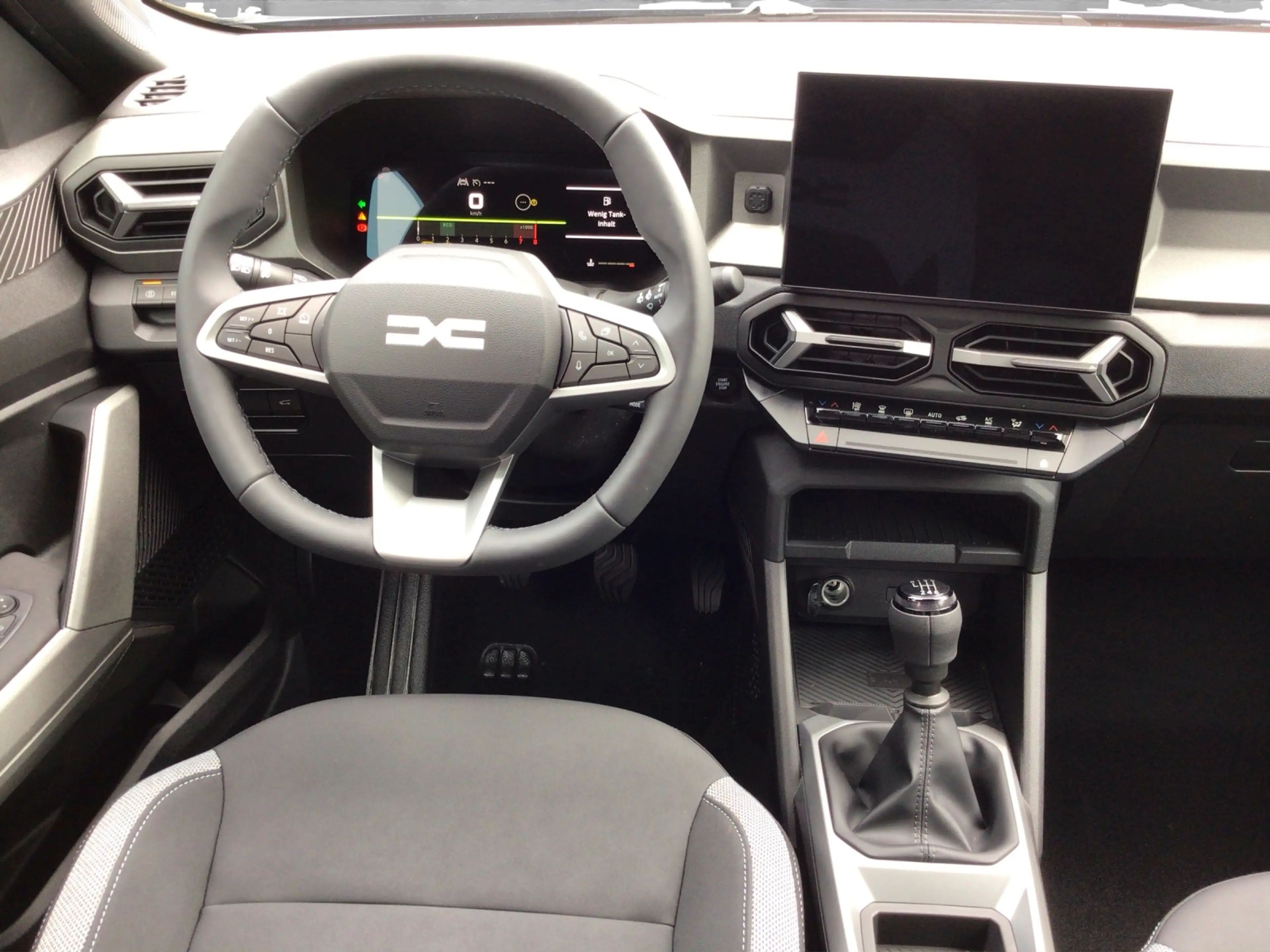 Dacia Bigster TCe 140 Journey — photo 13
