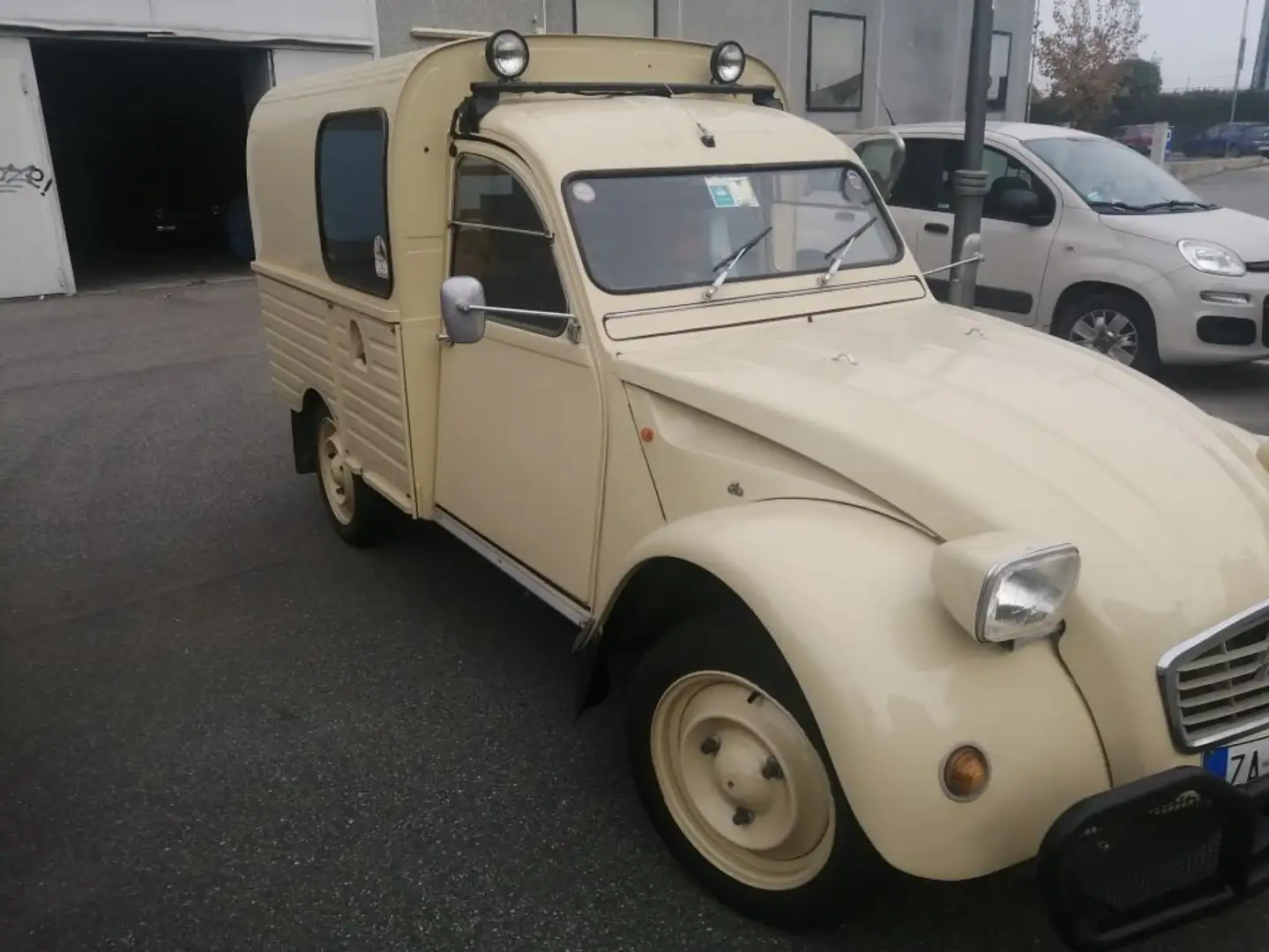 Citroen 2CV FURGONETTE bež - 1