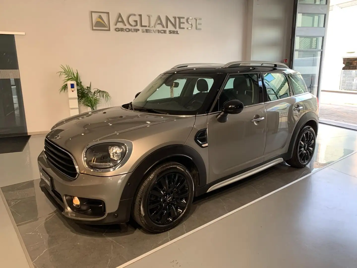 MINI Cooper D Countryman 2.0 Business Grau - 1