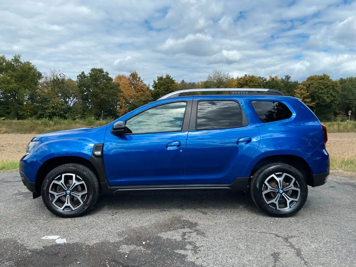 Dacia Duster II Celebration TCe 100 ECO-G Navi SHZ Blau - 2