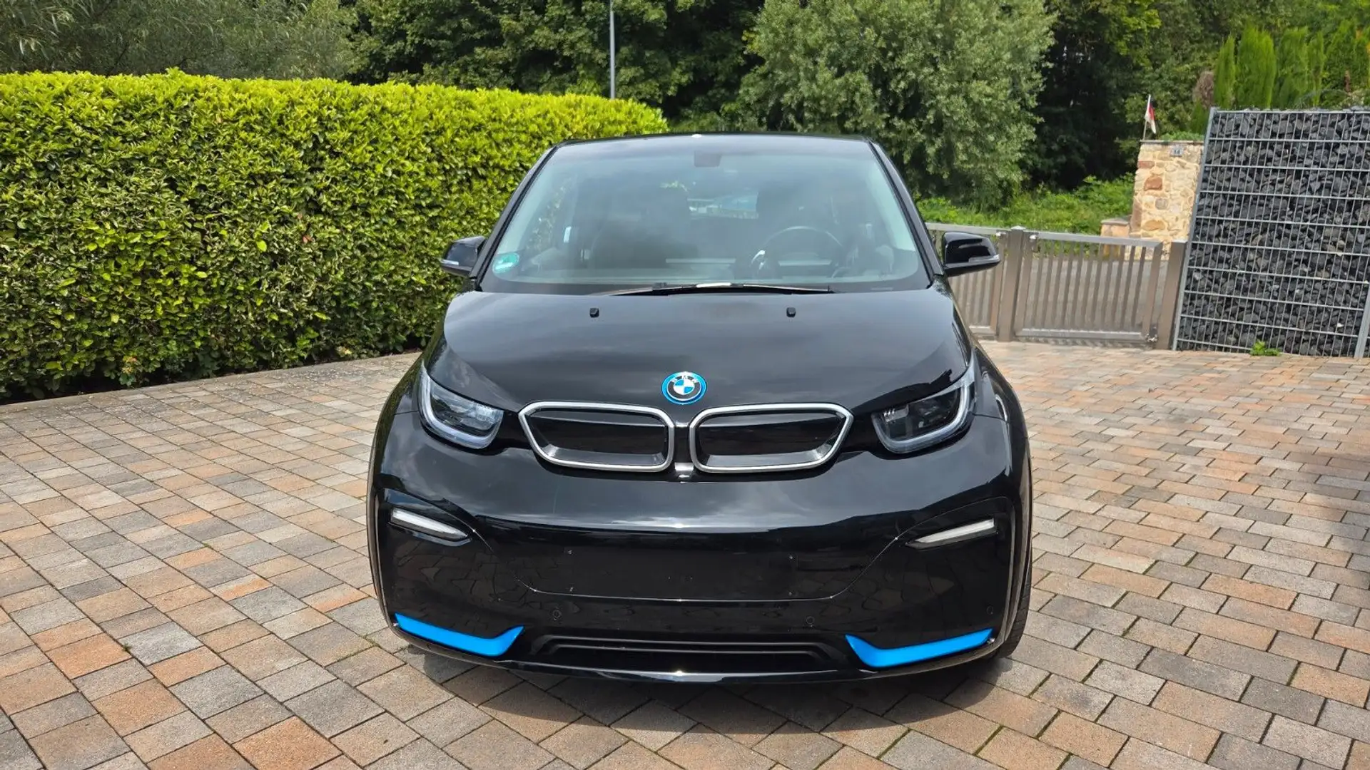 BMW i3 s  Navi LED H/K KAM DAB PDC Komfort 1.Hd 20 Schwarz - 2
