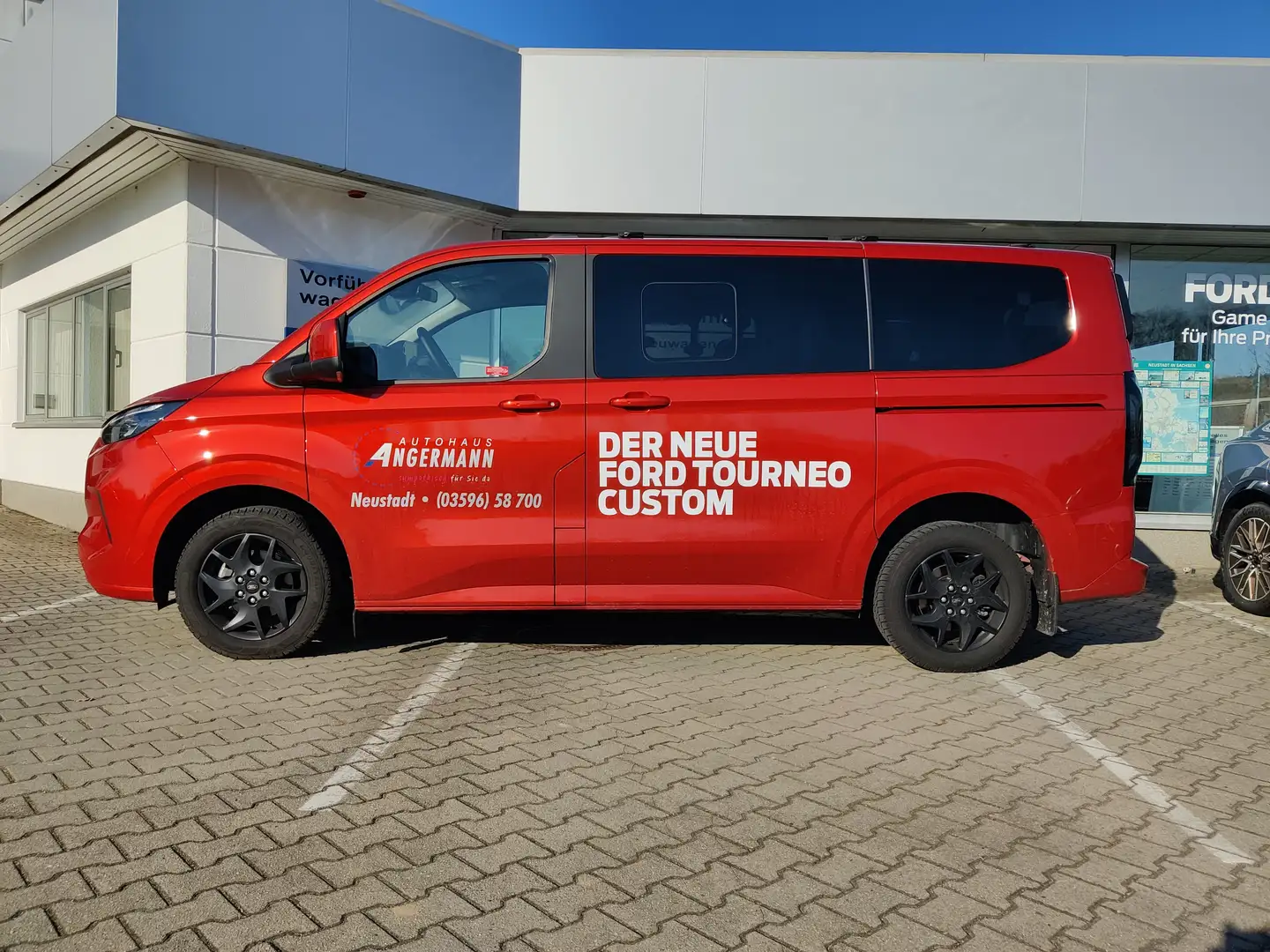 Ford Tourneo Custom 320 L1 Tourneo Titanium FWD Rot - 2