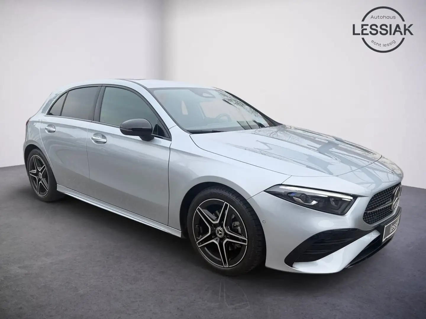 Mercedes-Benz A 200 | AMG | Night | AHV | Multibeam usw. Silber - 2