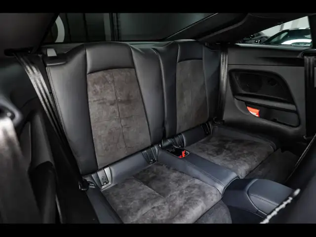 Audi TT view 11