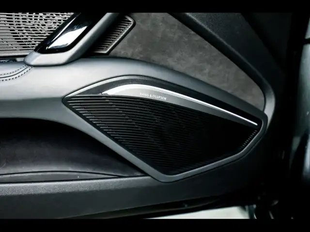 Audi TT view 15