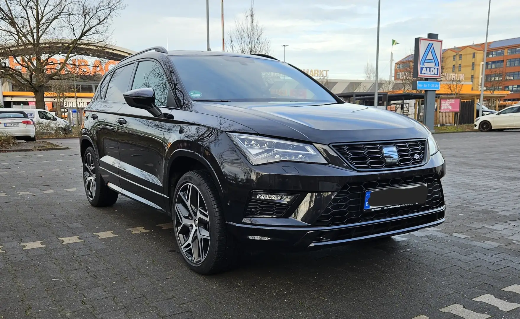 SEAT Ateca FR 4Drive Schwarz - 2