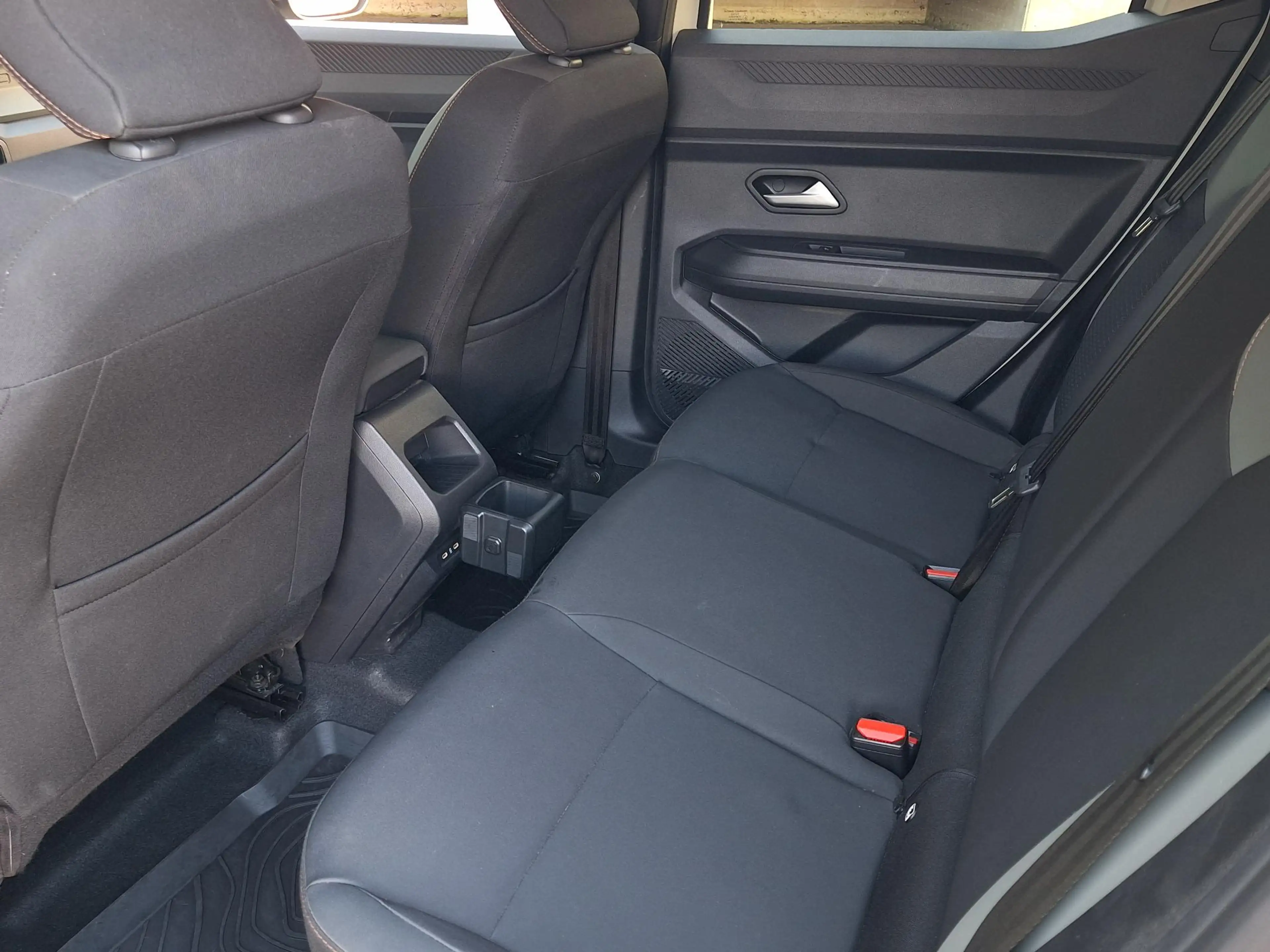 Dacia Duster 1.6 Hybrid 140 Extreme Automaat | Pack Parking | P — photo 22