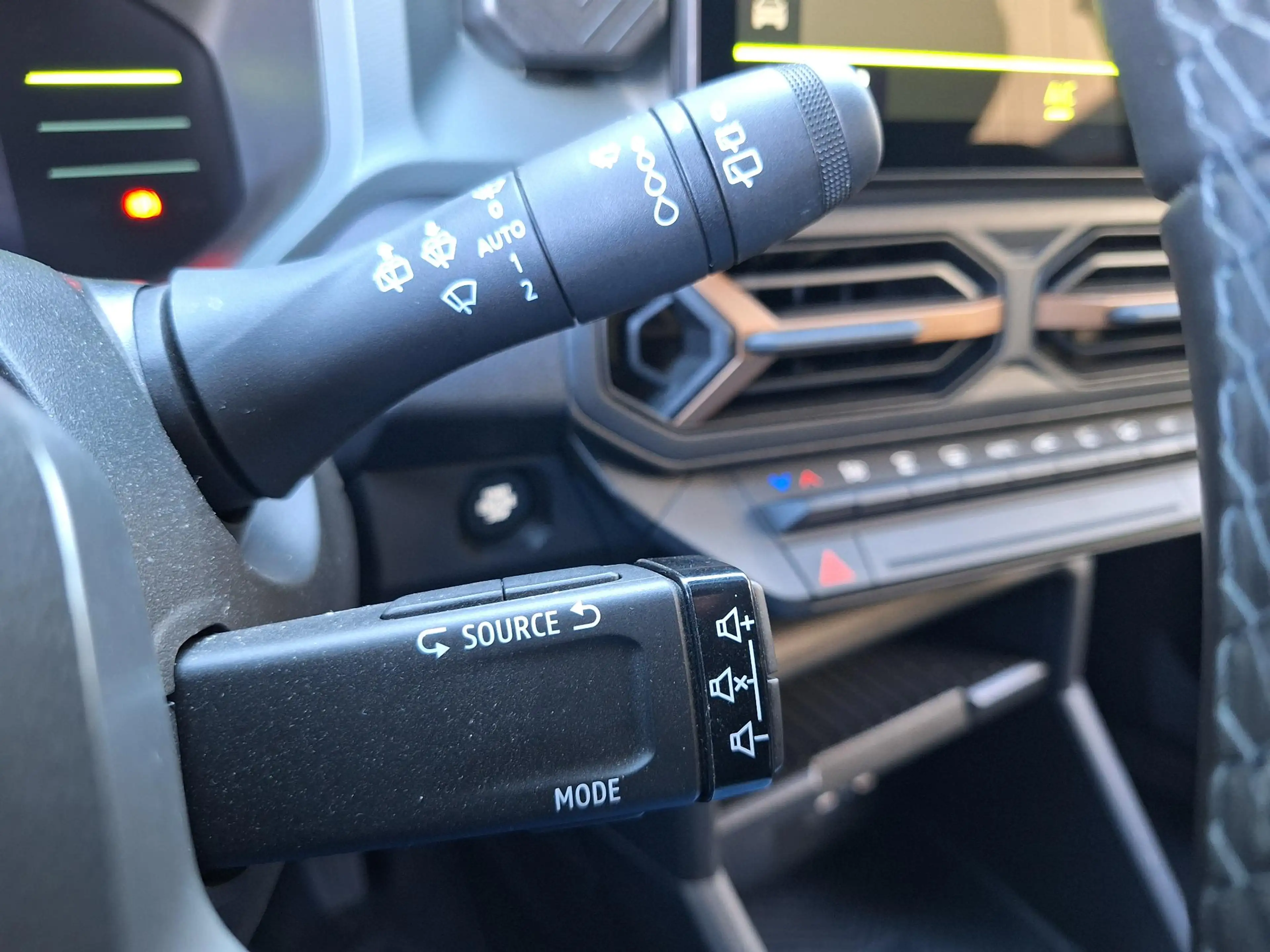 Dacia Duster 1.6 Hybrid 140 Extreme Automaat | Pack Parking | P — photo 40